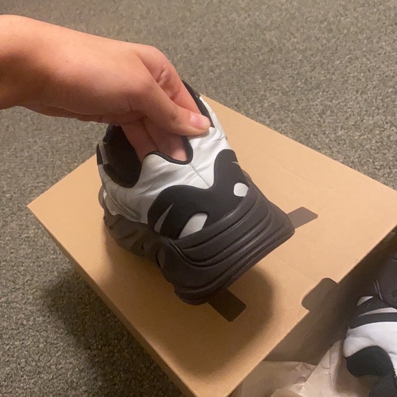 Yeezy 700 MNVN blue tint size US 4.5 - Picture 8 of 16